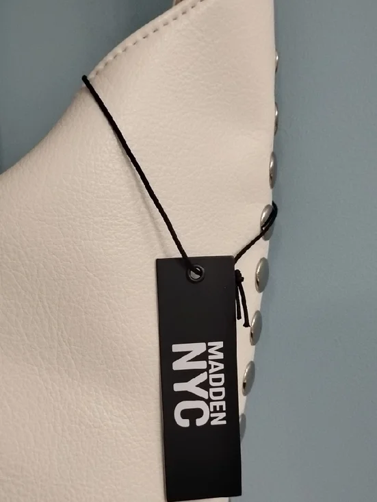 NWT Steve Madden Cream Shoulder Bag with Tan Lining - Picture 2 of 4